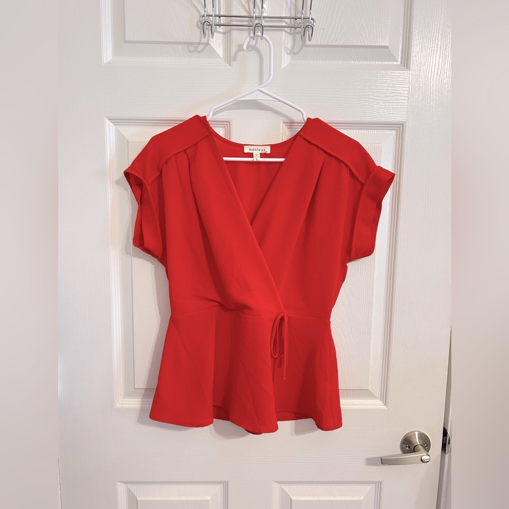 Bright red v neck peplum top! Size L